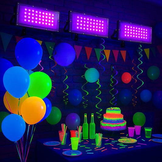 What Factors Determine the Coverage Area of a Black Light?